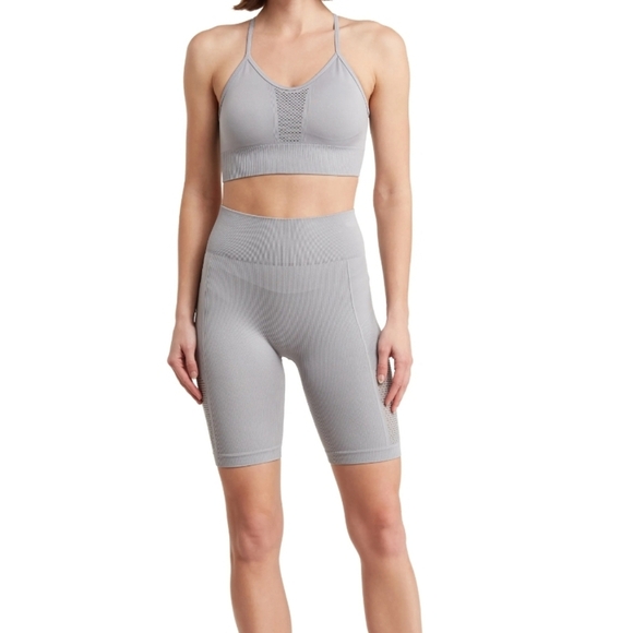 Yogalicious Lala Land Seamless Bra And Shorts Workout Set Sleet NEW - Picture 1 of 5
